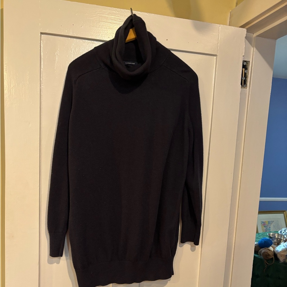 Lands End women’s navy blue Turtleneck Sweater XL